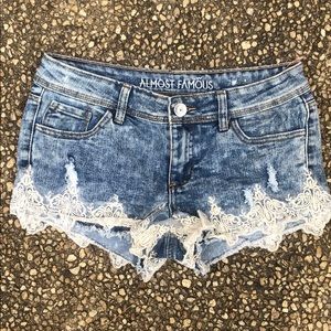 Almost Famous Size 5 Jean Embroidery Shorts